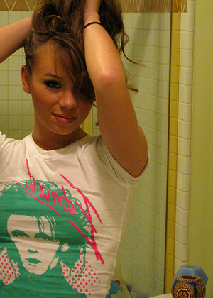 Capri Anderson pornpics hair photos