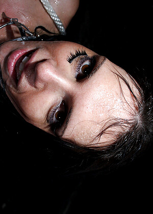 Jennifer Dark pornpics hair photos
