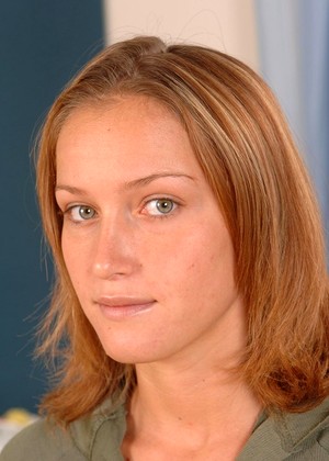 Kathia Nobili pornpics hair photos