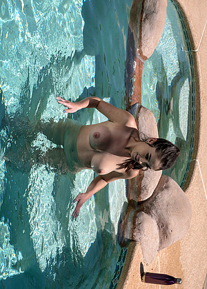 Ashly Anderson pornpics hair photos