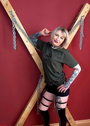 Roxxxi Manson pornpics hair photos