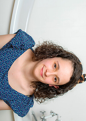 Hanna Bollie pornpics hair photos