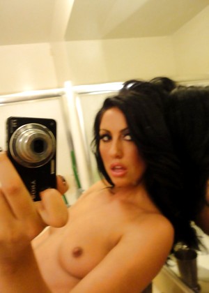 Tiffany Brookes pornpics hair photos