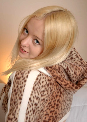 Kirstensroom Model pornpics hair photos