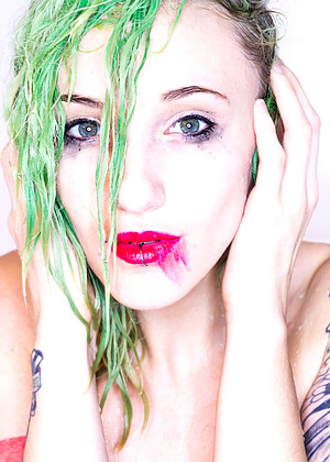 Kitty Quinn pornpics hair photos