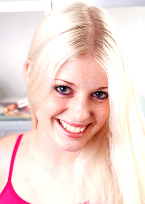 Charlotte Stokely pornpics hair photos