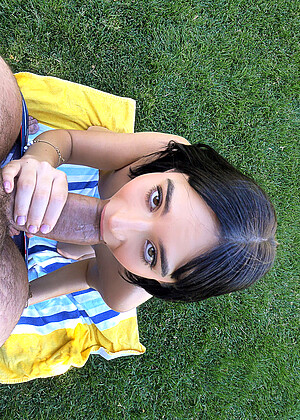 Aria Valencia pornpics hair photos