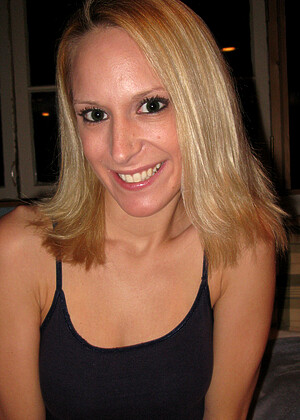 Erin Moore pornpics hair photos