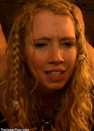 Nicki Blue pornpics hair photos