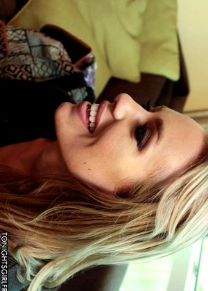 Nicole Aniston pornpics hair photos