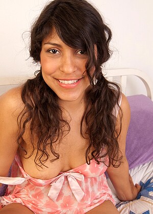 Laurie Vargas pornpics hair photos