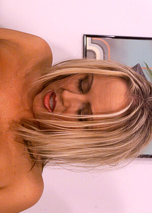 Girlie pornpics hair photos