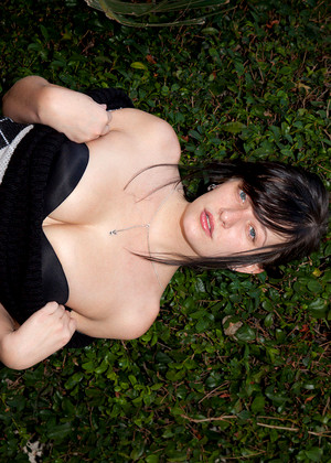 Hannah Kinney pornpics hair photos